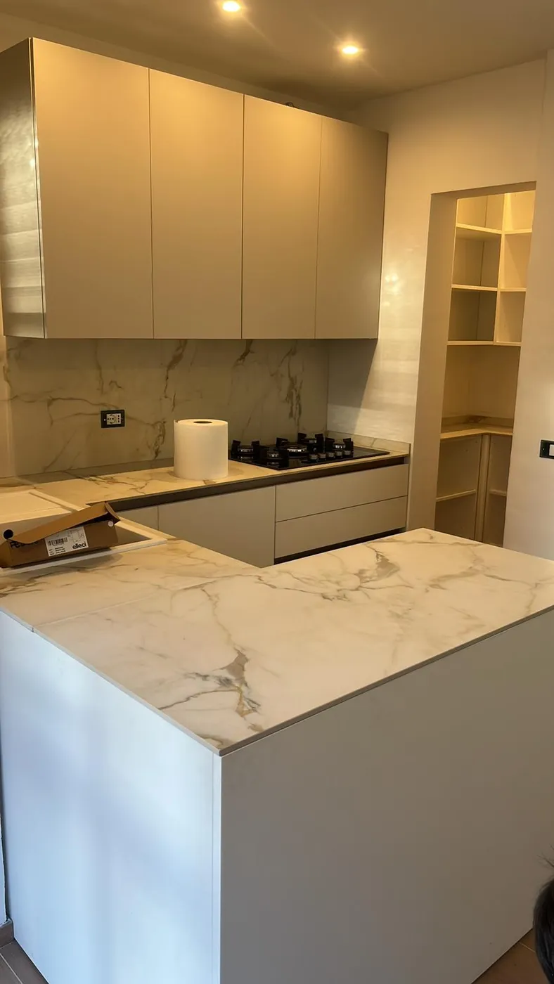 Cucina su misura installata da Cr Montaggi