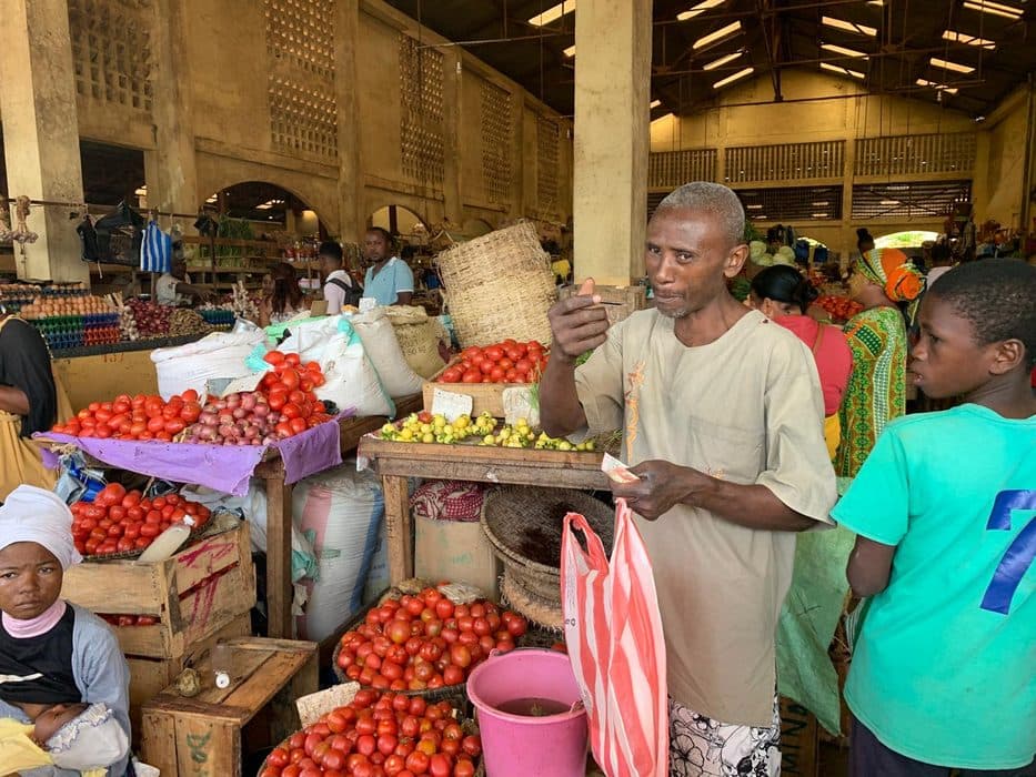 Mercato locale in Madagascar, scenario dei tour Moramora Ventura